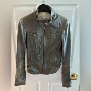 Leather jacket green. Size 3XS